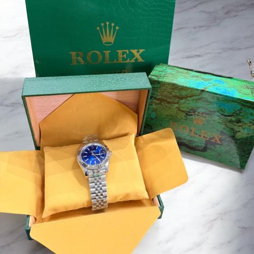 ساعة رولكس مع الملحقات