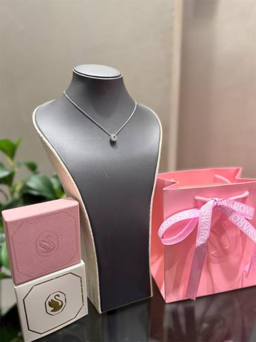 قلادة سواروفسكي مع الملحقات