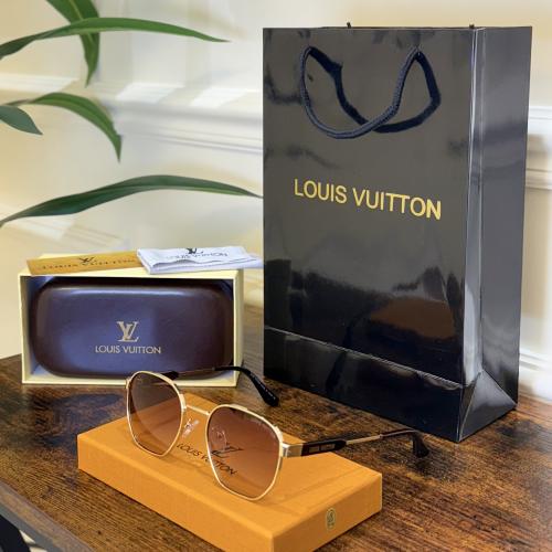 نظارة LV مع الملحقات