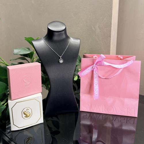 قلادة سواروفسكي مع الملحقات