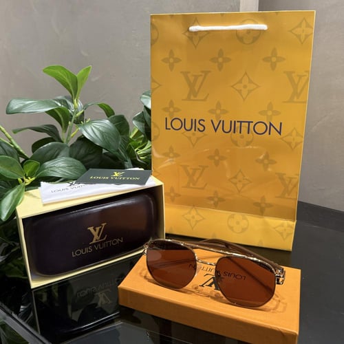 نظارة LV مع الملحقات