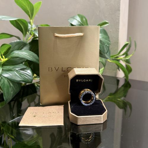 خاتم BVLGARI مع الملحقات