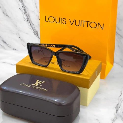 نظارة LV مع الملحقات