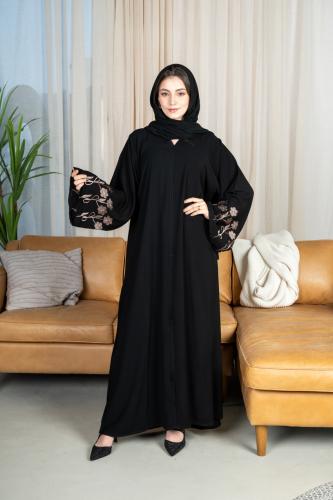 عباية دانة عباية مميزة بتدخيلة تطريز بني راقيه على الكم