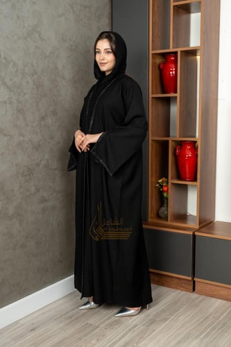 عبايه راقيه بتدخيله كلفه مميزه وراقيه على كامل الع...