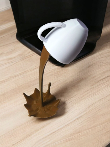 مجسم قهوة صغير