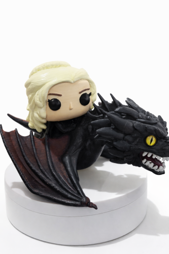 Daenerys & Dragon