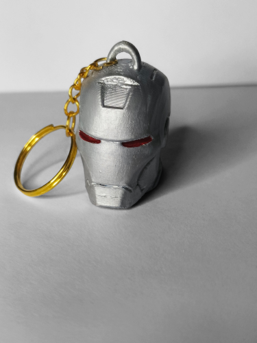 ميدالية (iron man)