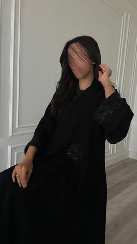 عباية هناي اسود