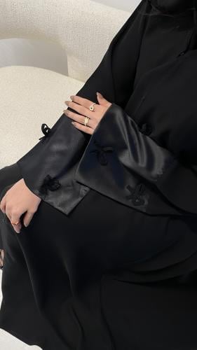 عباية فيونكا اسود