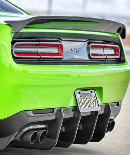 جناح شنطة تشالنجر 2015 رد اي - كاربون فايبر