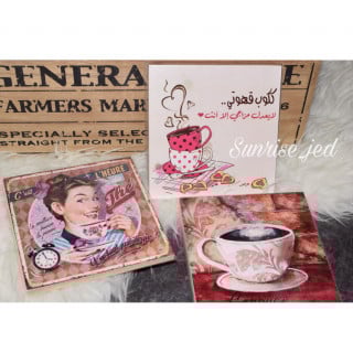 3 لوحات خشبية