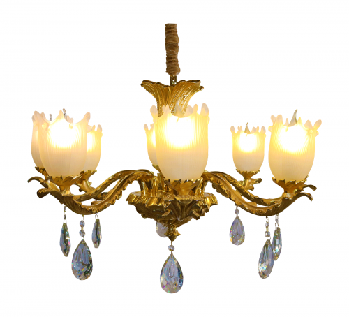 نجف فاخر ذهبي مزخرف ومزين بالكريستال و الزجاج