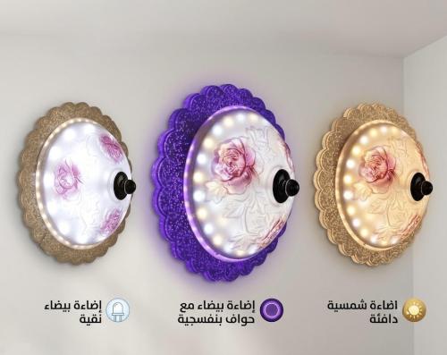 ابليك جداري كلاسيك ليد فاخر مع نقوش ورد التي تزين...