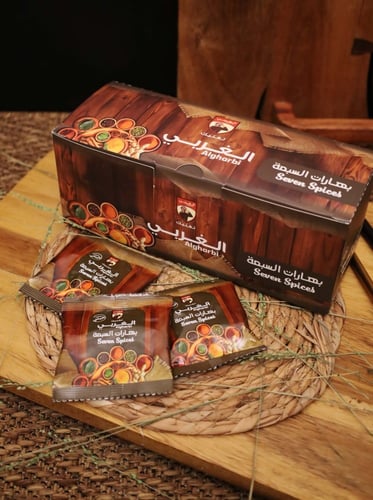 بهارات السبعة 8 جرام *24 كيس