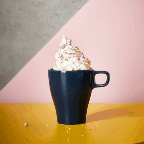 كوب خزف أزرق