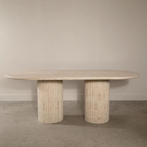 طاوله طعام ترافنتينو