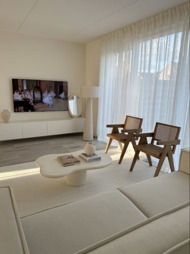 طاوله خشب تصميم عصري