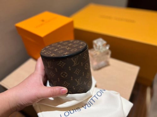 بوكس لويس فيتون للاكسسوارات