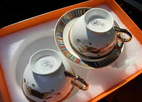 طقم هيرمز عدد 2 أكواب وعدد 2 من الصحون الفاخرة من...