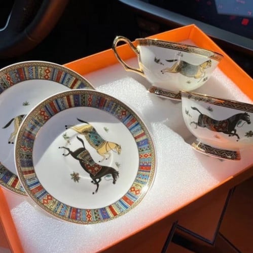 طقم هيرمز عدد 2 أكواب وعدد 2 من الصحون الفاخرة من...