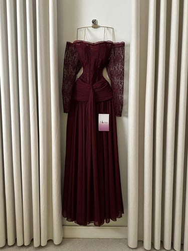 فستان عنابي دانتيل 169