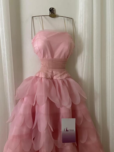 فستان بتلات وردي 175