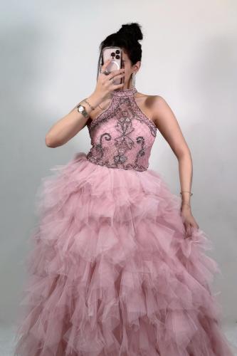 فستان بينك رافلز فاخر مطرز 132