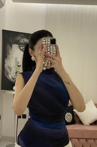 فستان إليجانس ثنائي اللون 89