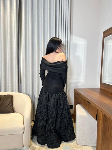 فستان سهرة أسود ملكي 114