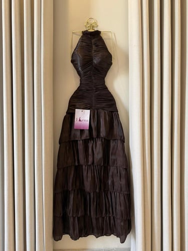 فستان أورا البني