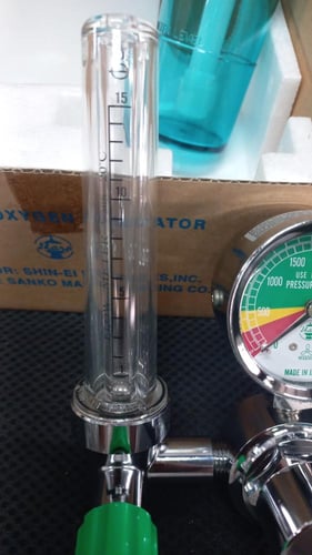 منظم اسطوانة اكسجين يابانيOxygen regulator