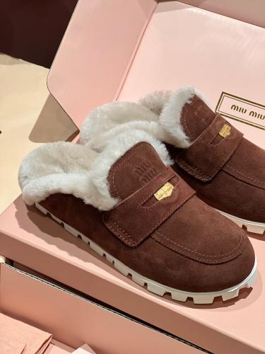 حذاء-ميوميو