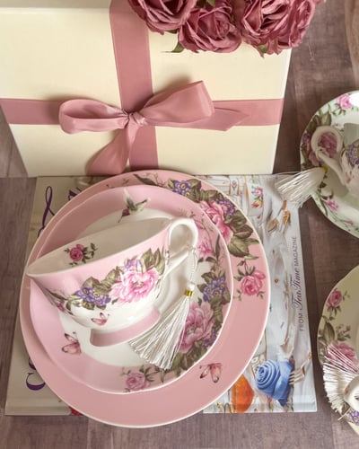 طقم لندن بوتيك - اللون الوردي