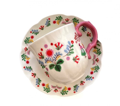 كوب فستيفل مع صحنه