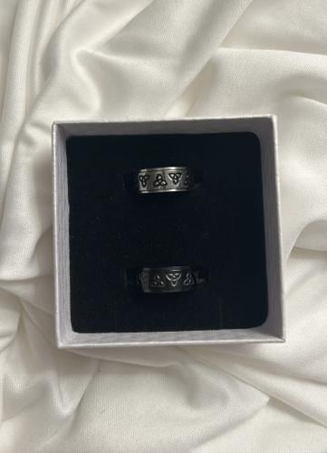 خاتم (ثنائي)