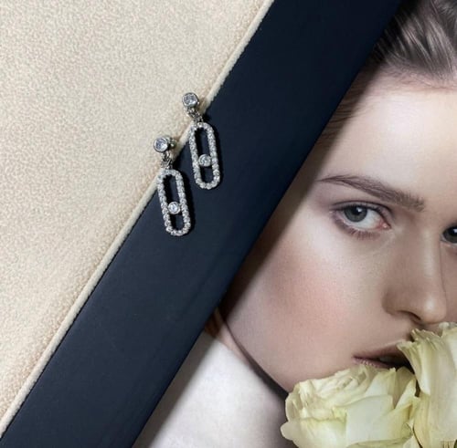 طقم تشوكر مطلي ومرصع بالألماس الصناعي