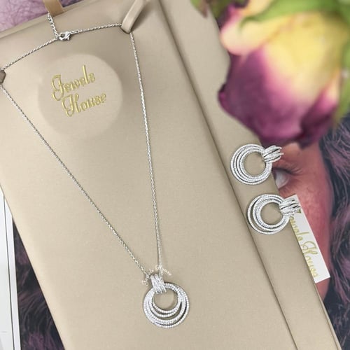 طقم من سلسال وحلق مطلي ومرصع بالألماس الصناعي