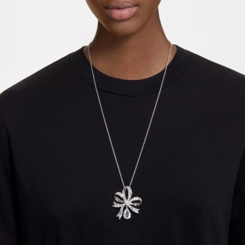 طقم من سلسال وحلق مطلي ومرصع بالألماس الصناعي