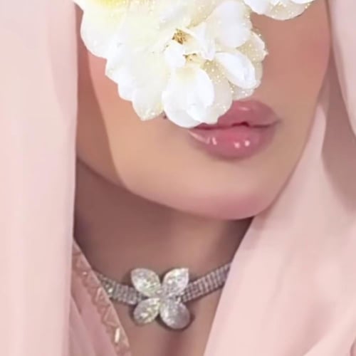 طقم تشوكر وحلق مطلي ومرصع بالألماس الصناعي