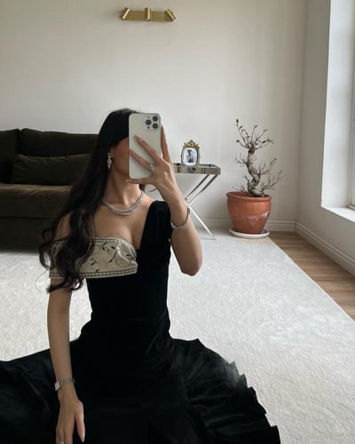 فستان سهرة خامة مخمل مميز