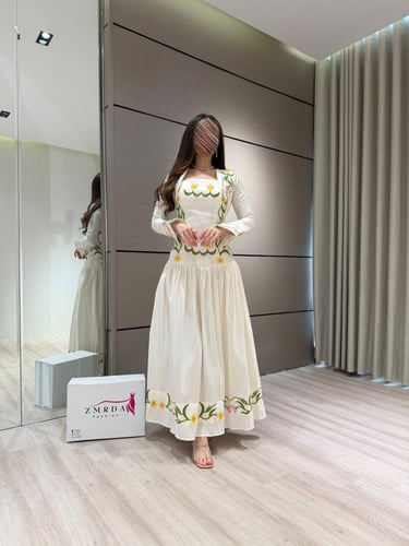 فستان العيد ناعم قطعتين بتطريز ورود