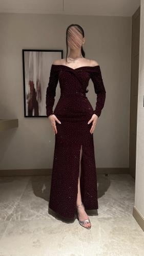 فستان سهرة خامة مخمل بفصوص مميزة