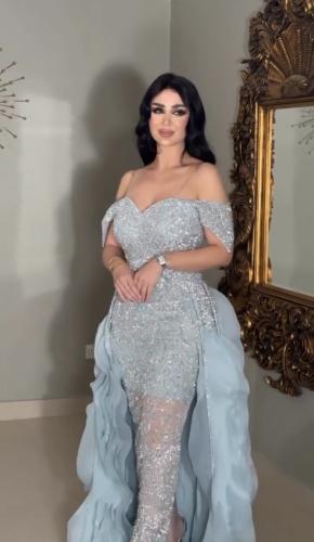 فستان سهرة بتطريز لامع مميز