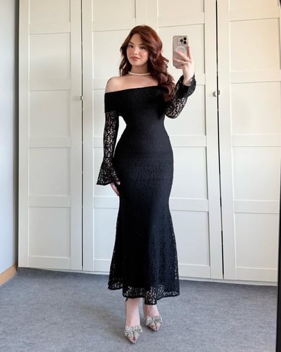 فستان دانتيل راقي مناسب للعيد