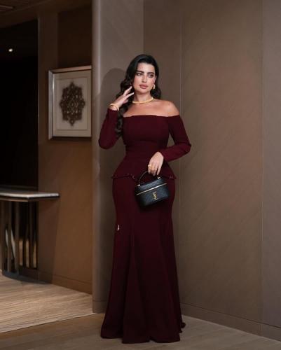 فستان عودي خامة باربي انيق