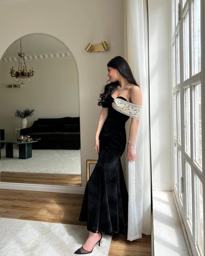 فستان سهرة خامة مخمل مميز