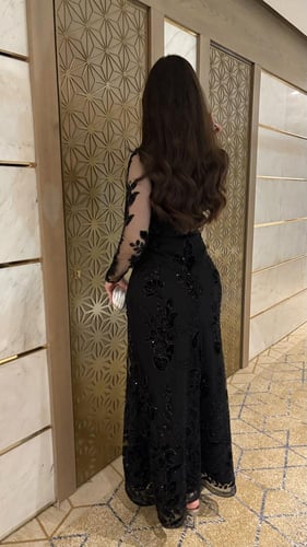 فستان سهرة اسود بتطريز فاخر