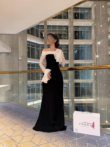 فستان سهرة اسود انيق بتصميم اوف شولدر