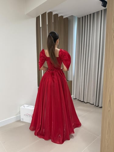 فستان إليسا